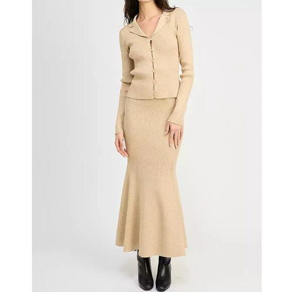 En Saison Beige Gweneth Pull-on Ribbed Trumpet Skirt - Picture 3 of 12